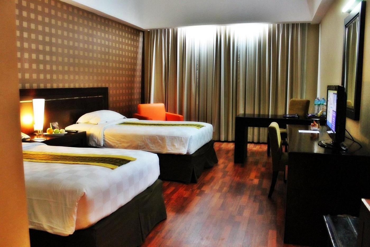 Grand Elite Hotel Pekanbaru Exterior foto